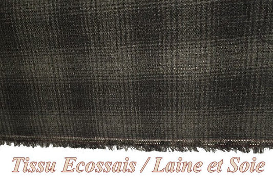 Tissu Au Mètre Ecossais Carreaux  en Laine et Soie Noir et Gris.