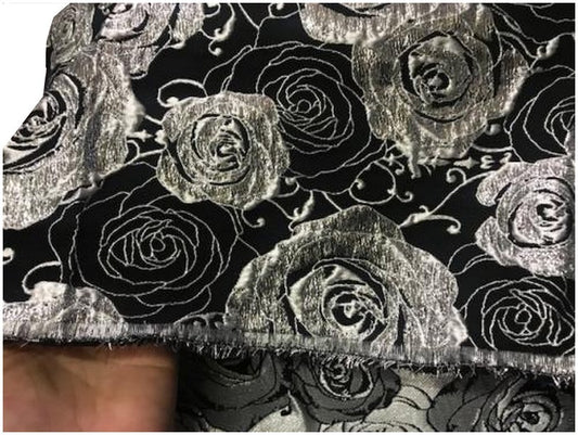 Tissu Brocart Double Face Au Mètre De Luxe En Motifs Fleurs Argenté  Sur Fond Noir Pour Robes, Tailleurs Et Caftans.