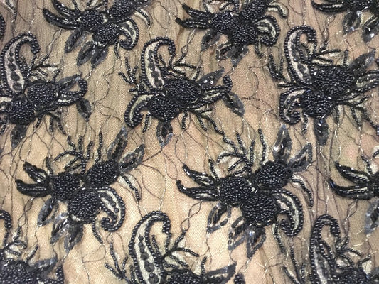 Tissu Haute Couture Pérlé Sur Résille Tulle Noir Pour Robes de cocktail, Cérémonies Et Caftans.