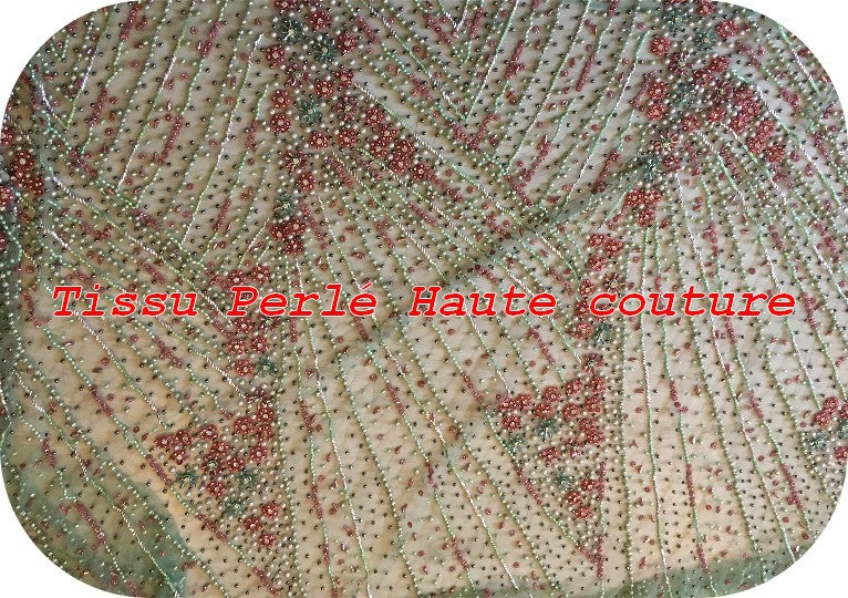 Tissu Haute Couture Pérlé Sur Résille Tulle Vert D'Eau Pour Caftans Et Cérémonies.