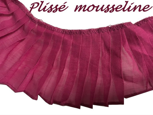 Tissu Plissé En Tissu Mousseline  Polyester Fuchsia En Bande De 7 Cm De Largeur A Coudre, Pour Décoration et Customisation.