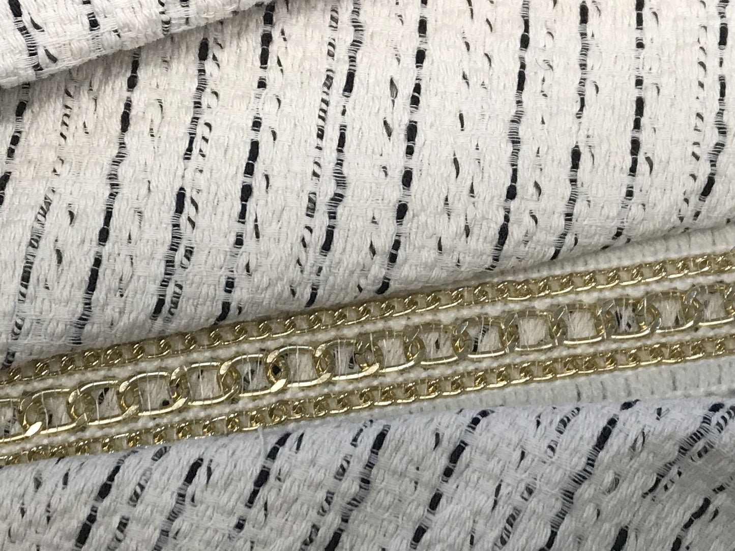Tissu Style "Chanel" Blanc Cassé Au Mètre Haute Couture.