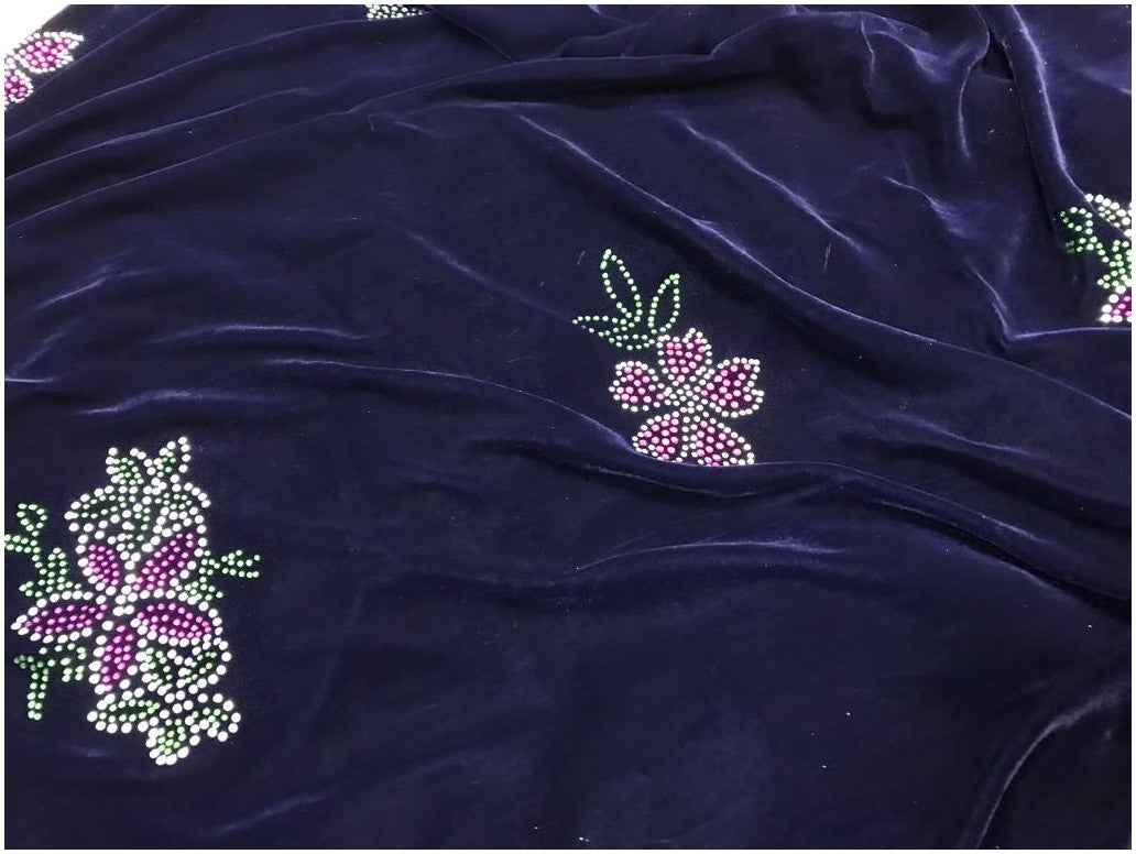 Tissu Velours Bleu marine à Motifs Fleurs Strassé au Mètre : Ravissement floral étincelant