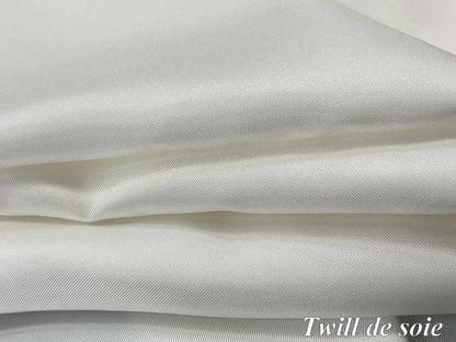 Twill de Soie Ivoire – Tissu Haute Couture au Mètre
